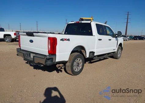 2024 Ford F-250 Xlt z USA, uszkodzony, nr VIN 1FT7W2BT6RED24649